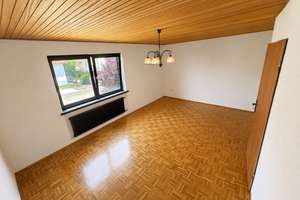 Charmantes Einfamilienhaus mit großzügigem Garten und Dachterrasse – Die vollständige Adresse der Immobilie erhältst du vom Anbieter., 93057 Konradsiedlung-Wutzlhofen, Regensburg – Vorschaubild 5