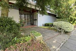 Unmittelbar am Kottenforst gelegenes Einfamilienhaus auf traumhaftem Grundstück! – Die vollständige Adresse der Immobilie erhältst du vom Anbieter., 53125 Röttgen, Bonn – Vorschaubild 2