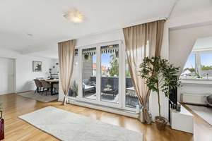 Helle Eigentumswohnung mit Sonnenbalkon und großzügigem Wohnbereich