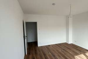 Lichtdurchflutet und nagelneu: Stilvolle 2-Zimmer-Wohnung mit Top-Ausstattung in Köln-Nippes – Kempenerstr. 58, 50733 Nippes (Ortsteil), Köln – Vorschaubild 4