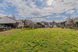 Exklusives Investitionsangebot: Anwesen mit 2 Bauplätzen, Zweifamilienhaus & Scheunen auf 2.117 m²  – Die vollständige Adresse der Immobilie erhältst du vom Anbieter., 79346 Endingen am Kaiserstuhl – Vorschaubild 3