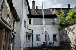 Charmantes Wohn- und Geschäftshaus mit sonnigem, blickgeschützten Innenhof und Nebengebäuden (Opt – Die vollständige Adresse der Immobilie erhältst du vom Anbieter., 97437 Haßfurt – Vorschaubild 4