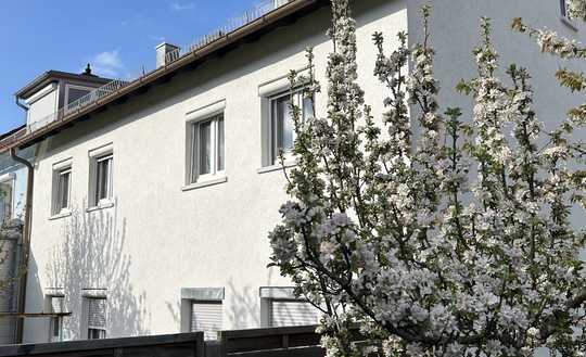 REH & RMH MIT SAUNA - STELLPLATZ - SCHÖNEM GARTEN UND NEUER HEIZUNG!