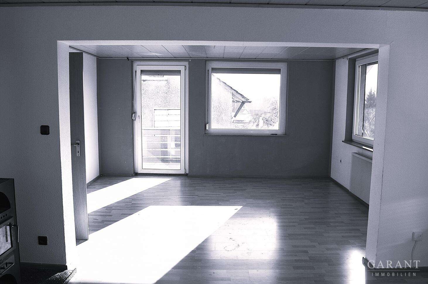 Immobilie in Wangen - Großzügige Wohnung mit zwei Balkonen und Blick ins Grüne! - Bild 0