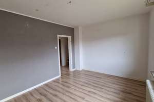 Ideal für Studenten: 2-Raumwohnung im 1.OG mit Balkon in Altenbochum ! – Bonnhoefferstraße 8, 44803 Altenbochum, Bochum – Vorschaubild 3