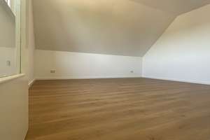 ERSTBEZUG nach Sanierung am Stadtwald: 3Z.-Maisonette + gr. Wohnküche + gr. Loggia (15qm) – Engerstr. 71, 47800 Bockum, Krefeld – Vorschaubild 6