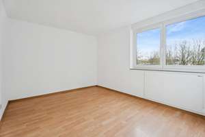 Bezugsfreie 3-Zimmer-Wohnung in Wiblingen mit Tiefgarage! – Biberacher Straße 23, 89079 Wiblingen, Ulm – Vorschaubild 2