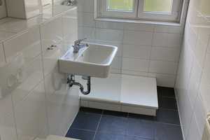 2-Zimmer-Wohnung mit neuem Bad - gasofenbeheizt – Rosensteinstr. 33, 89518 Heidenheim (Kreis) – Vorschaubild 3