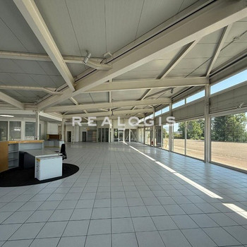 Repräsentative Werkstatt- und Verkaufsfläche mit ca. 1.500 m² zu vermieten