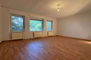 Gut geschnittene 2-Zimmer-Wohnung mit Wohnküche, großzügigem Wohnzimmer und praktischen Stauraum!