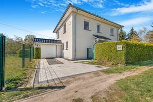 provisionsfrei - Ihr neues Zuhause: Stil, Ruhe und Lebensqualität in Berlin-Mahlsdorf – Die vollständige Adresse der Immobilie erhältst du vom Anbieter., 12623 Mahlsdorf, Berlin – Vorschaubild 2