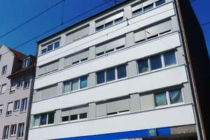 **SENKELBACH** Teilsanierte und lichtdurchflutete 1 ZKB- Wohnung Nähe Innenstadt