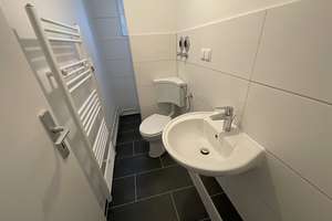 2 Zimmer-Wohnung mit modernisiertem Tageslichtbad und Dusche – Dummersdorferstraße 16, 23569 Kücknitz, Lübeck – Vorschaubild 3