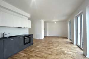 Hochwertige 2-Zimmerwohnung mit Balkon und Einbauküche – Berlin – Vorschaubild 7