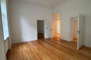 4 Zimmer Altbau in Wiesbaden provisionsfrei, Preis VHB – Die vollständige Adresse der Immobilie erhältst du vom Anbieter., 65185 Westend / Bleichstraße, Wiesbaden – Vorschaubild 11