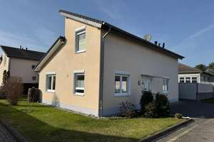 Freistehendes Einfamilienhaus in gefragter Wohnlage von Bad Honnef Aegidienberg – Die vollständige Adresse der Immobilie erhältst du vom Anbieter., 53604 Bad Honnef – Vorschaubild 2