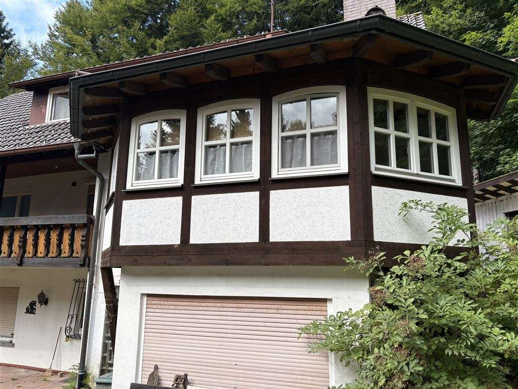 Renovierungsprojekt mit viel Raum: Großes Haus, Einliegerwohnung & Garten am Waldrand, Ortenaukreis – Bild 2