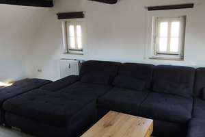 Gemütliche 3-Zimmer-Dachgeschosswohnung mit EBK & Stellplatz – 64319 Pfungstadt – Vorschaubild 2
