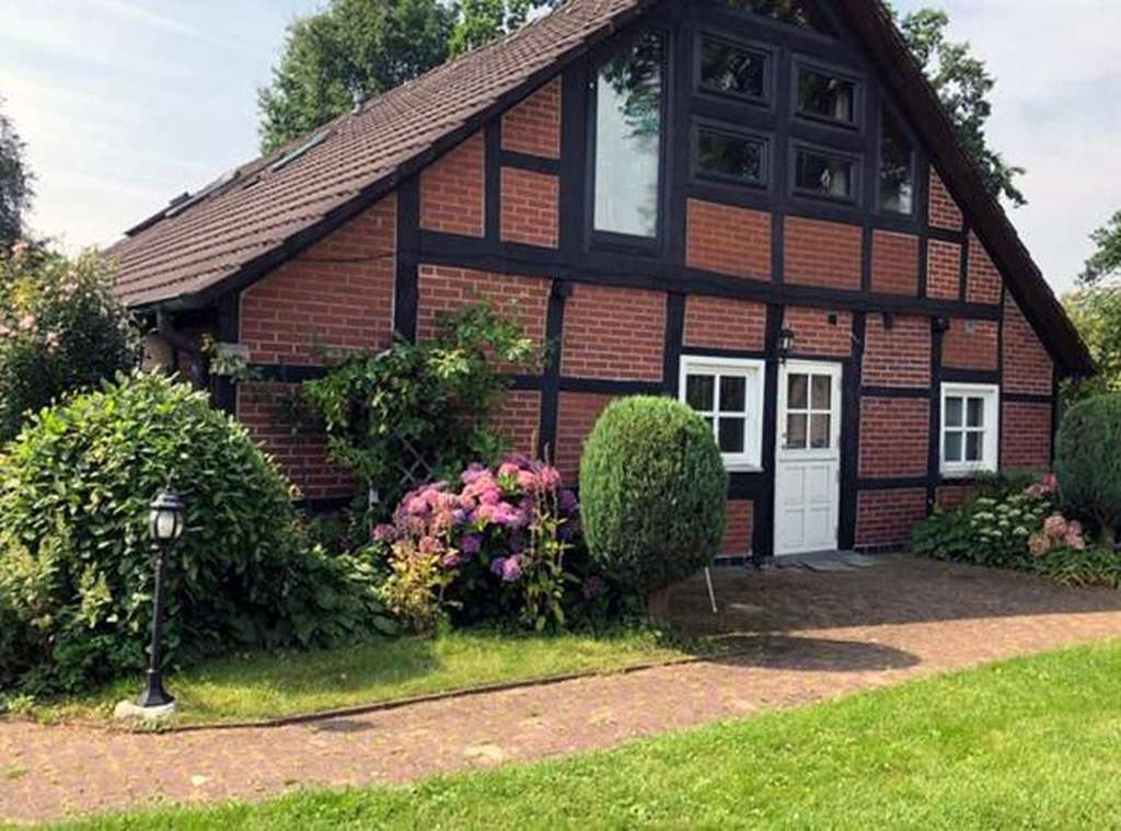 Immobilie in Herzlake - Restauriertes Fachwerkhaus im Emsland - Bild 1