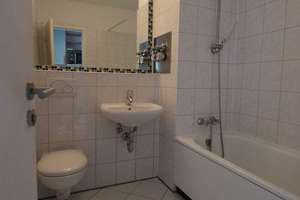 Köln zentral modernisiertes Apartment 2.OG Wannenbad neue Pantryküche Pool u.Saunanutzung ab 01.07. – Die vollständige Adresse der Immobilie erhältst du vom Anbieter., 50823 Neuehrenfeld, Köln – Vorschaubild 8