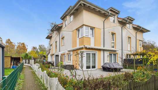 Bild von *RESERVIERT* Stilvolles Reiheneckhaus mit Wohlfühlfaktor und großem Grundstück!