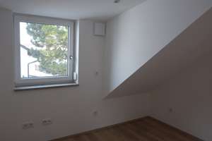 exclusive 4 Zimmer DG Wohnung  mit EBK  Dachterasse und Carport – Akazienstraße 24, 85049 West, Ingolstadt – Vorschaubild 10