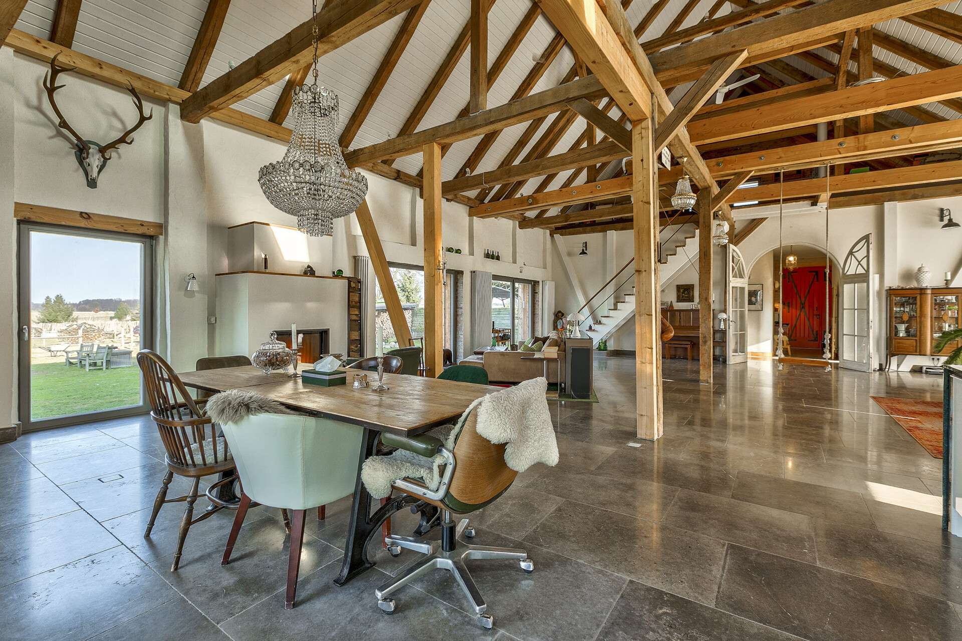 Immobilie in Lindow (Mark) - Exklusiver Wohntraum in einer ausgebauten Scheune am Vielitzsee - Bild 2