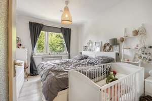 Köln-Nippes: Vermietete 3-Zimmer-Wohnung mit Loggia im gepflegten 4-Parteienhaus – Die vollständige Adresse der Immobilie erhältst du vom Anbieter., 50733 Nippes (Ortsteil), Köln – Vorschaubild 9