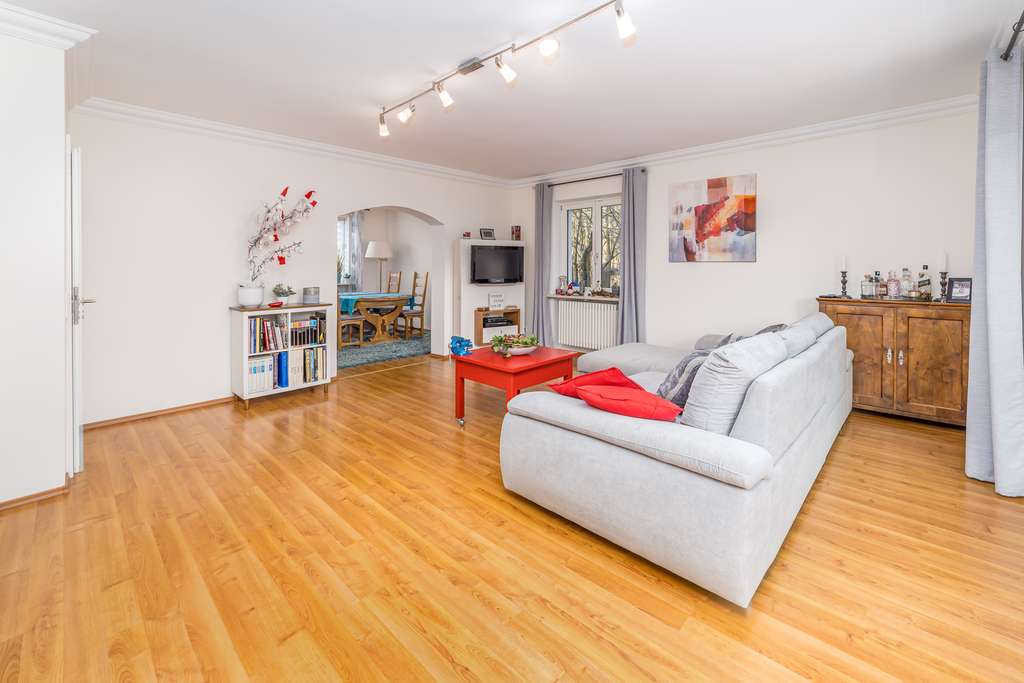 Immobilie in Wolfratshausen - Provisionsfrei - Traumlage Wolfratshausen: Großzügige Doppelhaushälfte mit Wohlfühlfaktor - Bild 3