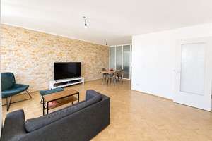 Großzügige Dachterrassenwohnung mit zwei Terrassen in München-Feldmoching – 80995 Feldmoching, München – Vorschaubild 2
