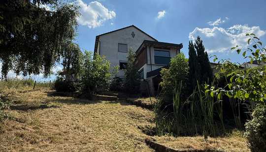 Bild von Einfamilienhaus mit großem Grundstück und stabiler Mietein-nahme in Toplage von Bad Soden
