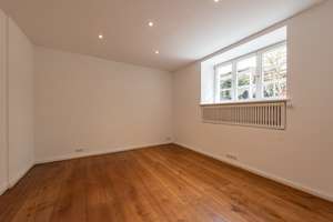 AIGNER - Rückwärtig gelegene Souterrainwohnung mit eigenem Eingang – Die vollständige Adresse der Immobilie erhältst du vom Anbieter., 80803 Neuschwabing, München – Vorschaubild 5