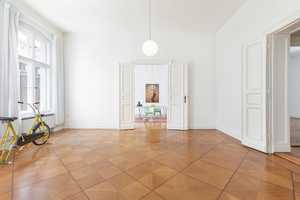 Oranienburger Straße: 5-6 Zimmerwohnung in denkmalgeschütztem Altbau mit vielen historischen Details – Berlin – Vorschaubild 11