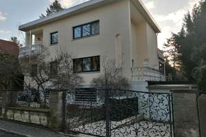 Gewerbe Villa auf 3 Ebenen, auch zu Wohnzwecken geeignet, direkt am Grunewald bezugsfrei