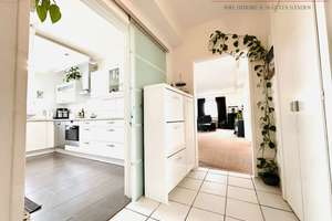 Großzügige 4-Zimmer-Wohnung 136 m² mit Balkon  moderner Einbauküche in Fürth am Südstadtpark – Die vollständige Adresse der Immobilie erhältst du vom Anbieter., 90763 Südstadt Industriegebiet, Fürth – Vorschaubild 5
