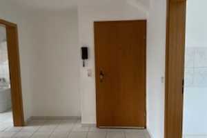 Helle & renovierte Dachgeschosswohnung mit Balkon – Spichernstraße 27, 47137 Duisburg – Vorschaubild 10