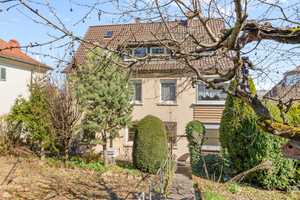 Familienidyll oder Investmentchance – Vielseitiges Wohnhaus mit Garten in Stuttgart-Wangen – Stuttgart – Vorschaubild 10