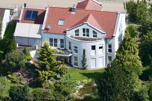 *Käuferprovisionsfrei*: Exklusive Villa mit separater Einliegerwohnung – Die vollständige Adresse der Immobilie erhältst du vom Anbieter., 89312 Günzburg – Vorschaubild 1