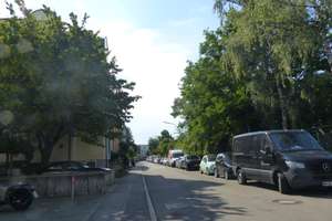 Geräumige und sonnige DG-Wohnung, TL-Bad, 3 Balkone, TG