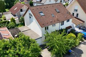 Modernisierte Doppelhaushälfte mit Garten in zentraler Lage von Bad Krozingen