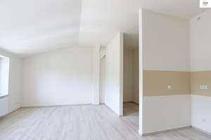 Sonniges Dach-Apartment mit EBK – Leipziger Str. 2A, 1097 Leipziger Vorstadt, Dresden – Vorschaubild 3