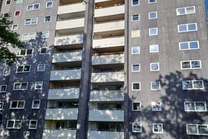 Großzügige 2-Zimmer-Wohnung auf ca. 80 m² mit Balkon, Aufzug & Stellplatz in Bielefeld-Senne – 33659 Senne, Bielefeld – Vorschaubild 1
