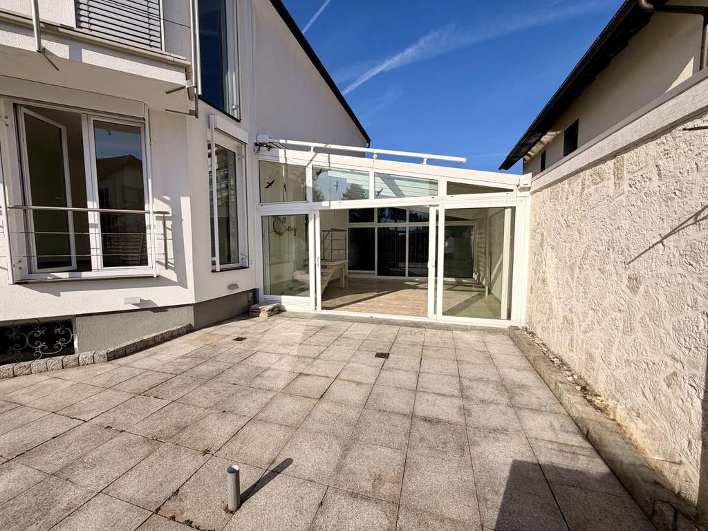 Immobilie in Münster (Hessen) - 2-Familienhaus mit gehobener Ausstattung in Münster - Bild 3