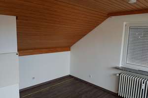 Sonnige 2-Raum-DG-Wohnung in Reutlingen-Ohmenhausen – Die vollständige Adresse der Immobilie erhältst du vom Anbieter., 72770 Ohmenhausen, Reutlingen – Vorschaubild 5