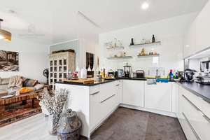 Bezugsfreie 3-Zimmer-Wohnung mit Garten in begehrter Lage von Köln-Marienburg – Die vollständige Adresse der Immobilie erhältst du vom Anbieter., 50968 Marienburg, Köln – Vorschaubild 8