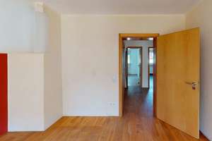 ATTRAKTIVE 3-ZIMMER-WOHNUNG MIT BALKON UND FUNKTIONALEM GRUNDRISS !!!