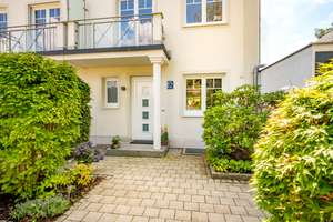 Charmante Doppelhaushälfte mit Garten und idealem Raumkonzept für Familien. – Die vollständige Adresse der Immobilie erhältst du vom Anbieter., 80999 Untermenzing, München – Vorschaubild 2