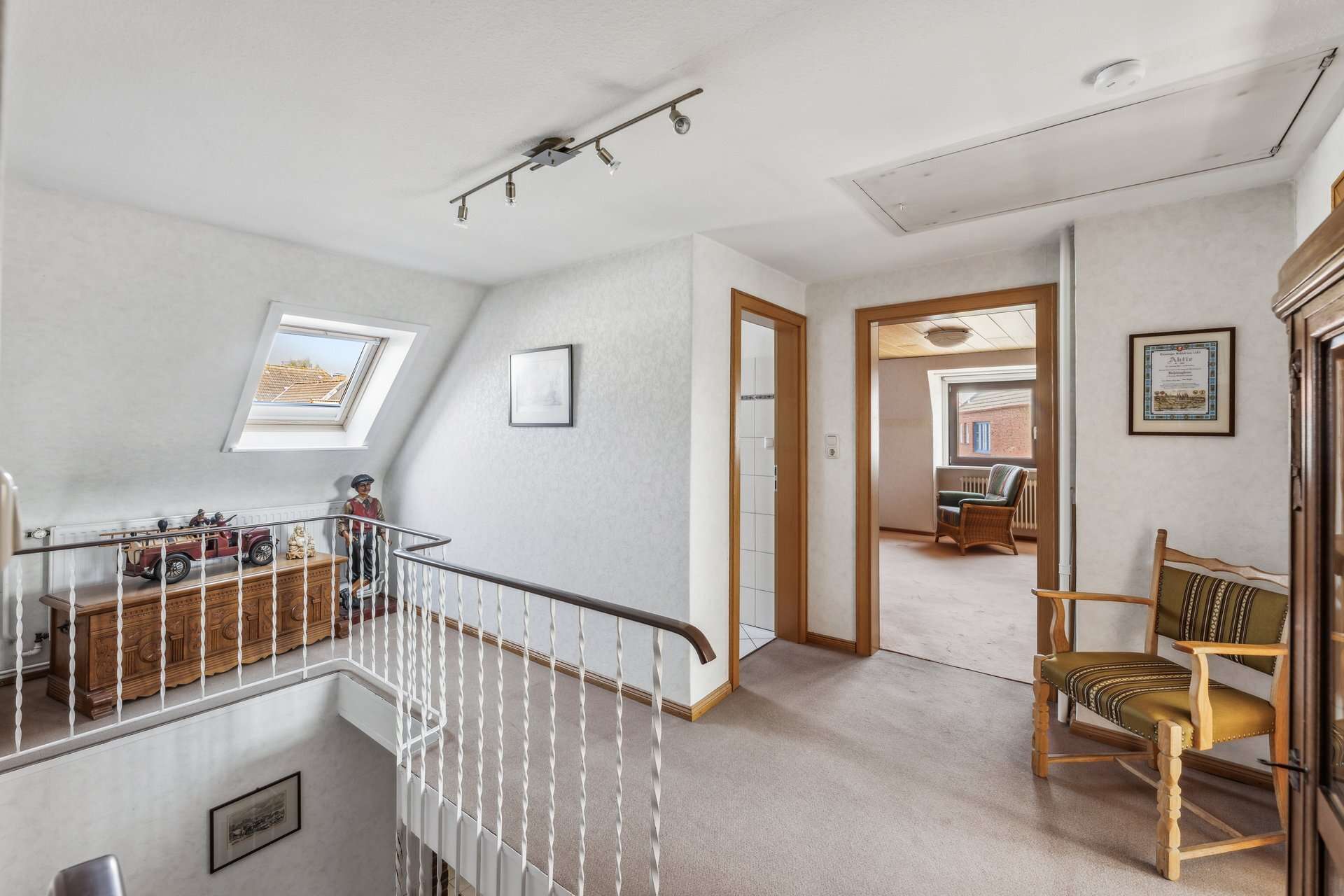 Immobilie in Tönning - Perfekt um den Anker zu werfen! | Gemütliches Einfamilienhaus direkt am historischen Hafen - Bild 2