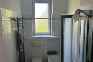 Helle 4 Zimmer Wohnung mit verglaster Loggia
in Berlin Schöneberg |Bezugsfrei ab Juli – Die vollständige Adresse der Immobilie erhältst du vom Anbieter., 12159 Schöneberg, Berlin – Vorschaubild 6