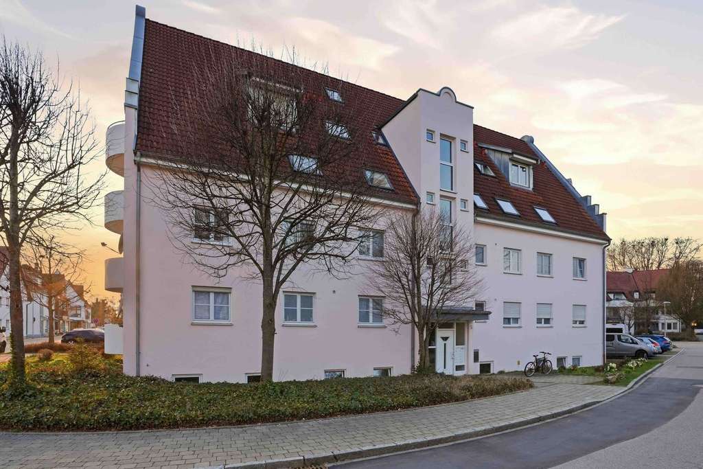 Immobilie in Dietenheim - Zentral! 3,5-Zimmer Dachgeschoss-Wohnung mit durchdachtem Grundriss - Bild 0